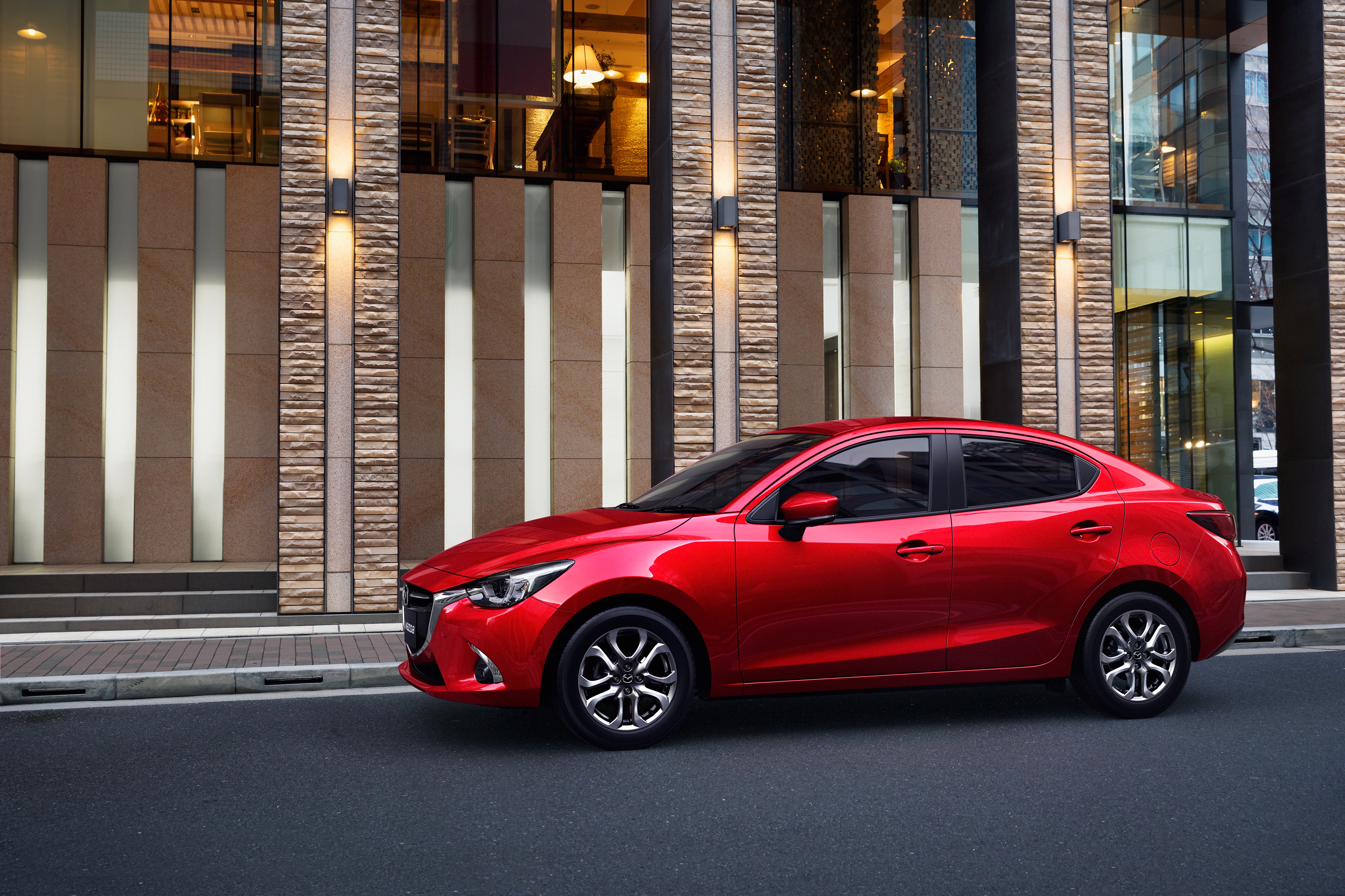 Mazda2 Sedan