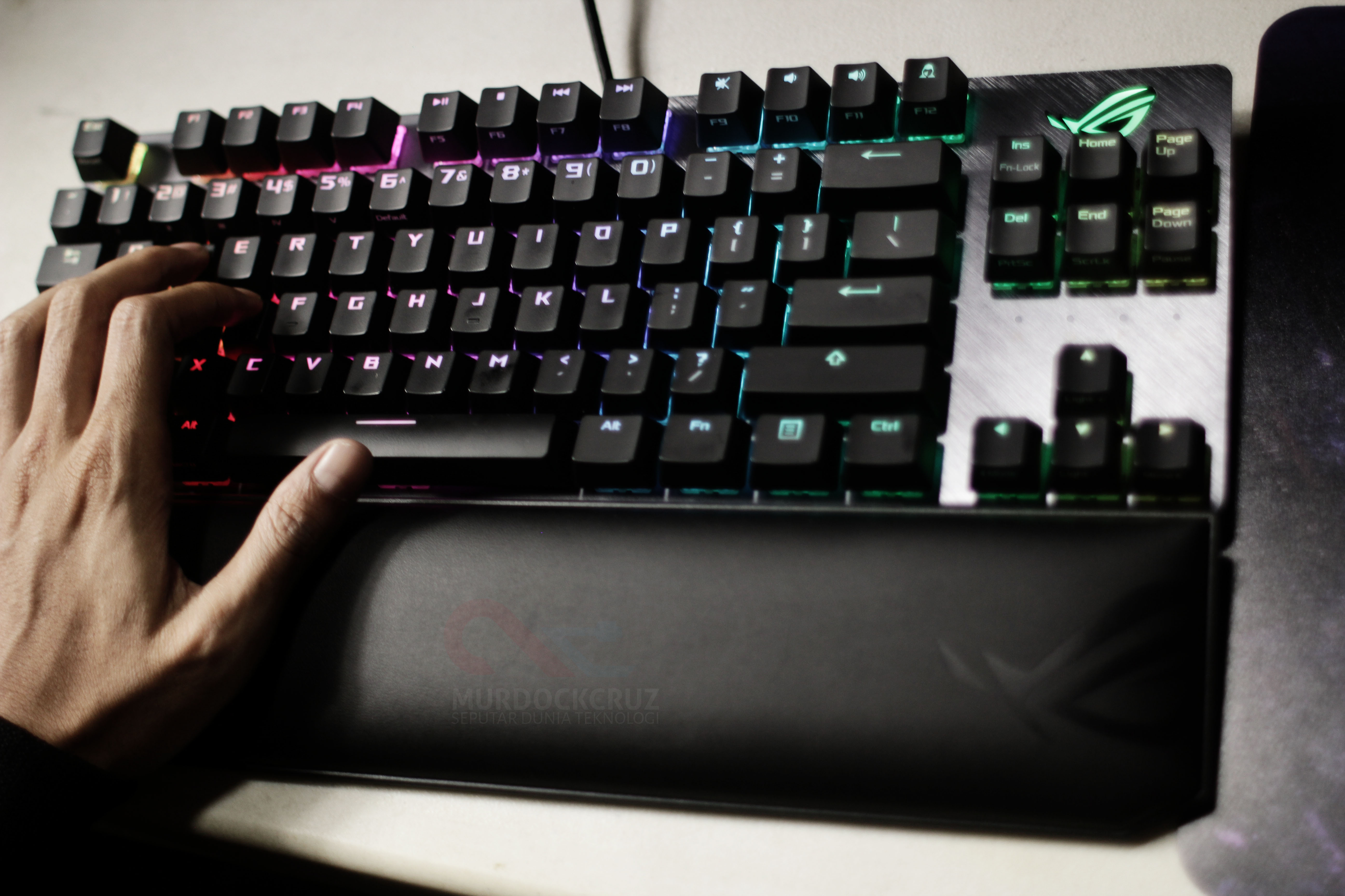 ASUS ROG Strix Scope TKL RGB