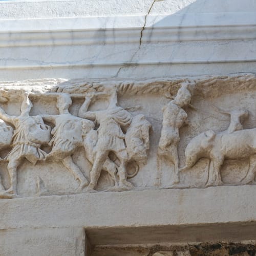 Türkiye'nin zengin arkeolojik mirasının korunması ve restore edilmesi için yapılan çalışmaların genel bir görüntüsü.