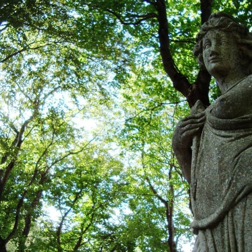 Truva Antik Kenti harabeleri, arkeolojik kazıların mitlerin gerçekliğini ortaya çıkardığını göstermektedir.