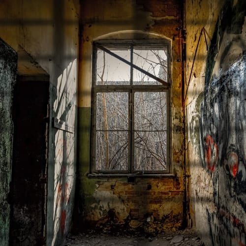 Roswell, New Mexico'da 1947'de düşen nesnenin olası bir görselleştirmesi. UFO kazası ve uzaylı komplo teorilerinin merkezinde yer alan olay.