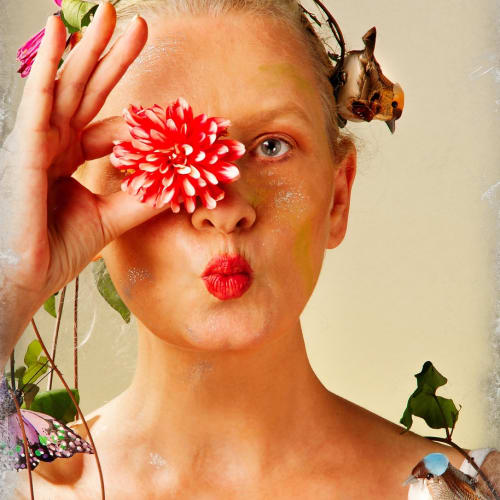 Evrende yaşamın olasılığını gösteren bir görsel, galaksiler ve ekzoplanetleri içeriyor.