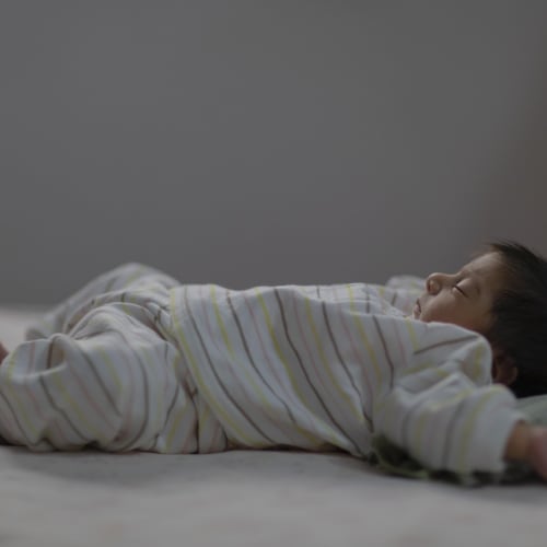 Devasa bir radyo teleskopu, uzaydan gelen sinyalleri dinleyerek Dünya dışı yaşam arayışına katkıda bulunuyor.