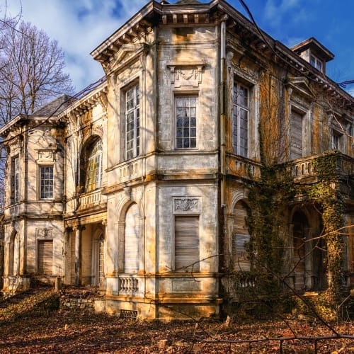 Türkiye'nin tarihi yapıları ve gizemli atmosferi, perili hikayelere ilham kaynağı olmuştur.