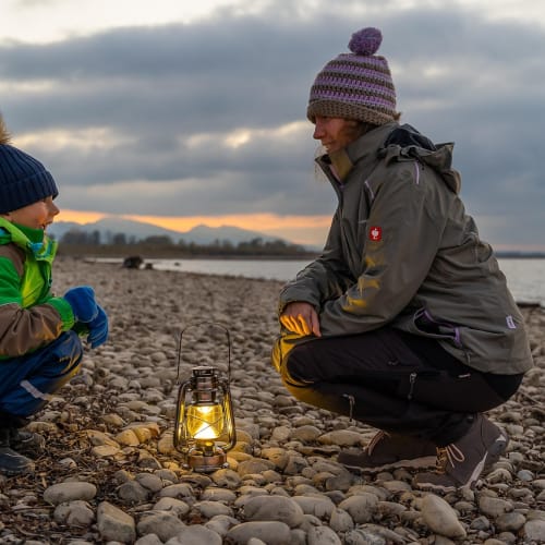 Çocukların farklı yaş gruplarına göre gelişimlerini destekleyecek eğlenceli aktiviteler ve öğrenme yöntemleri