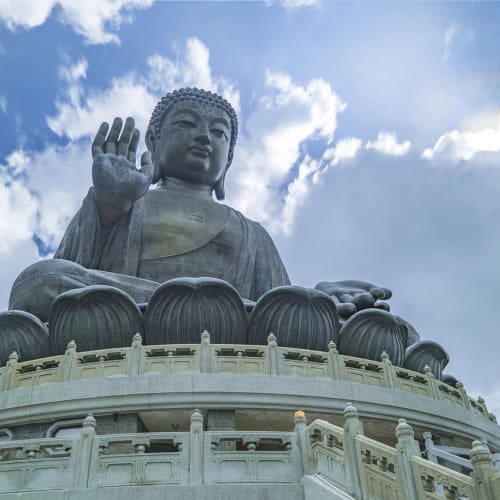 Evrenin büyüleyici bir görseli, galaksiler ve yıldızlar ile dolu