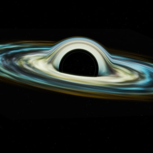 Sagittarius A* kara deliğinin Event Horizon Telescope tarafından elde edilen ilk görüntüsü, galaksi merkezindeki güçlü yerçekimini ve olay ufkunu göstermektedir.