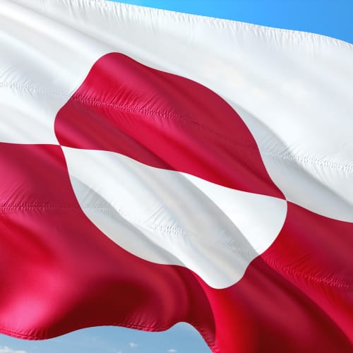 Ölüm Vadisi'nin Badwater Basin'indeki tuzlu çöl manzarası, dünyanın en sıcak yeri olarak bilinir.