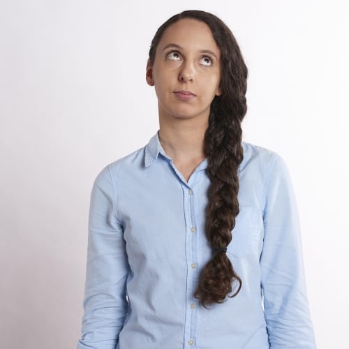 Duygusal zeka kavramını temsil eden bir beyin görseli, duygusal zekanın önemini vurgulamaktadır.