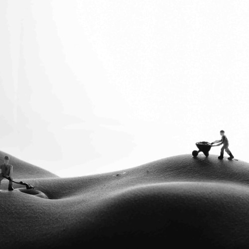 İnsan vücudunun anatomik yapısını gösteren bir görsel