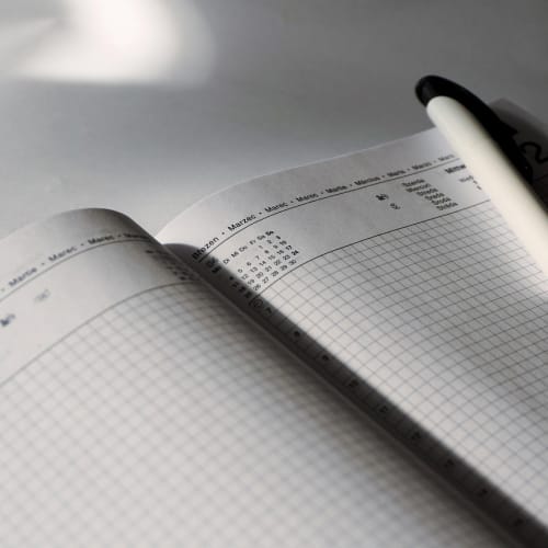 Antikythera Mekanizması'nın bir görseli, antik çağın ileri teknolojisini temsil ediyor.