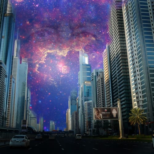 Evrenin genişlemesini gösteren bir görsel, Big Bang teorisinin temelini oluşturmaktadır.