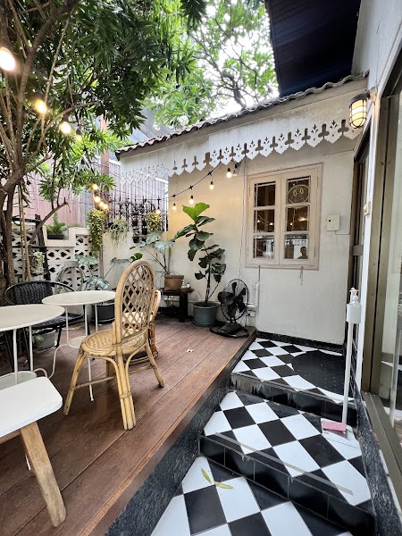 Warm Welcome Bakery & Cafe