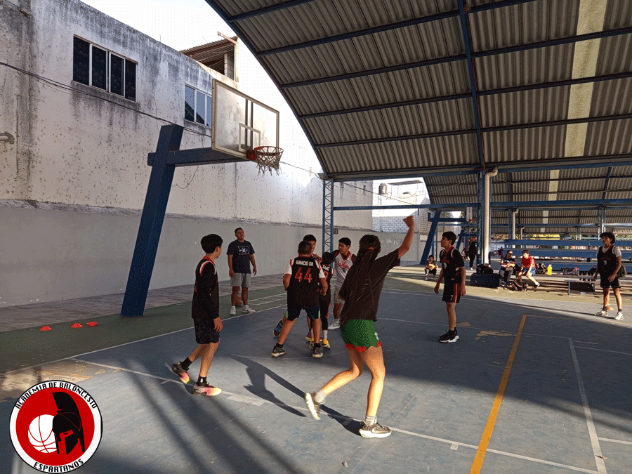 Entrenamientos de Basquetbol: "Club Espartanos" — foto 1