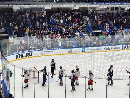 Места на хоккей по цене элитной квартиры предложили нижегородцам