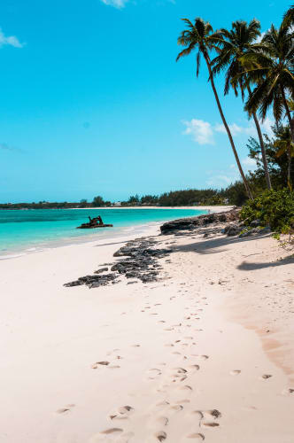 An image of a travel, landscape, and nature in a beach with a calm atmosphere.