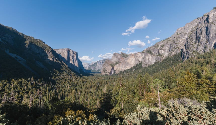 An image of a landscape, nature, and travel in a mountain.
