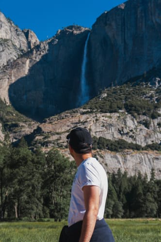 An image of a travel and landscape engaged in walking in a mountain.