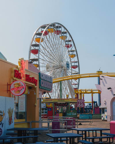 An image of a travel in a landmark with a energetic atmosphere.