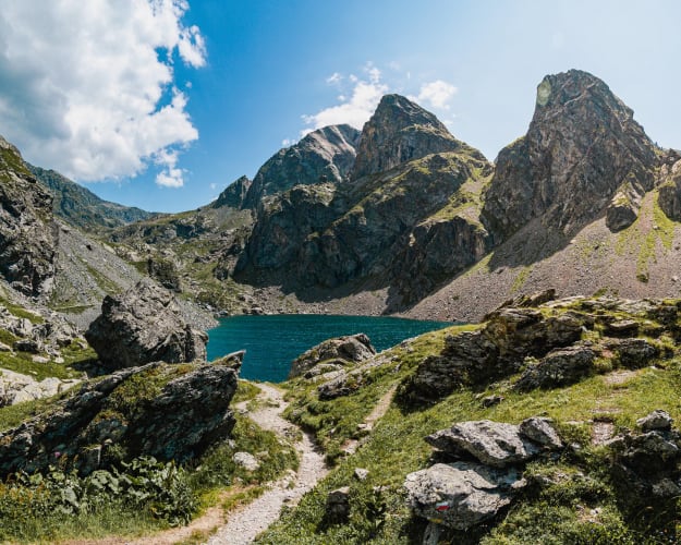 An image of a landscape, travel, and nature in a mountain.