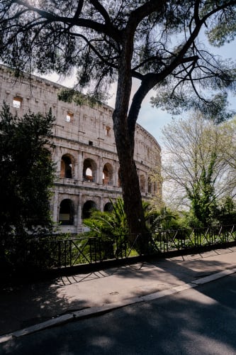 An image of a gardens, travel, and architecture in a cultural site.