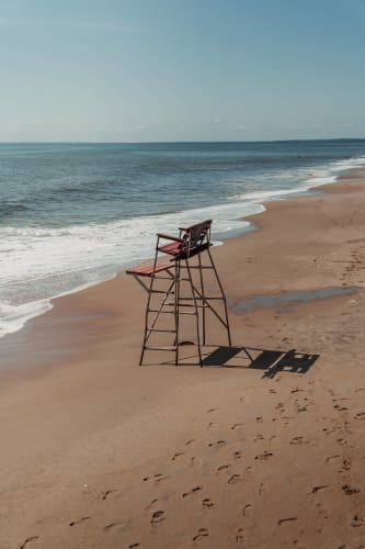 An image of a travel and conceptual in a beach with a calm atmosphere.