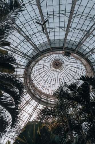 An image of a architecture, gardens, and travel in an indoor setting.