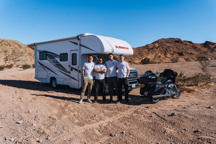 An image of a travel, family, and lifestyle in an outdoor setting.