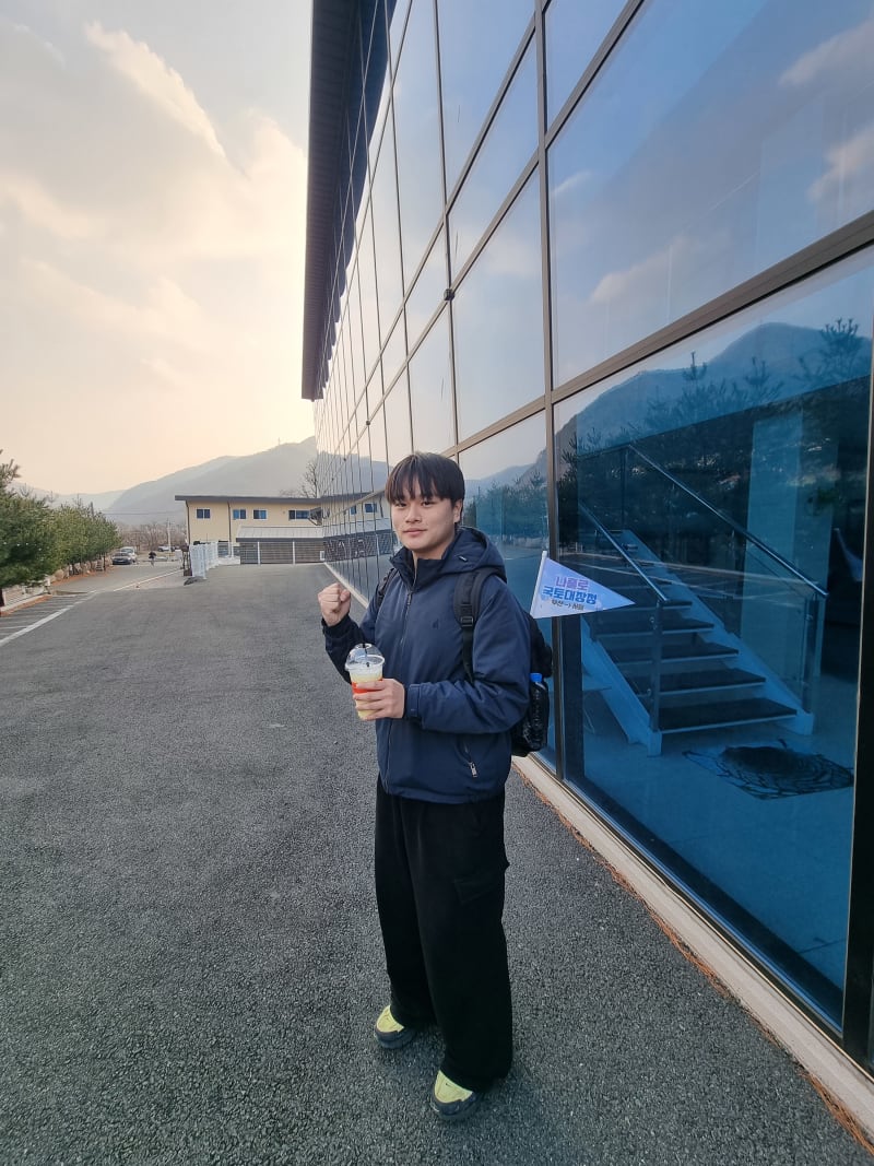 Story Image 14