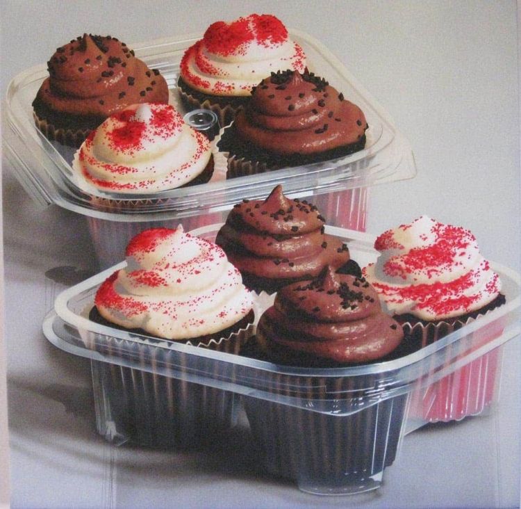 The Cupcakes.jpg
