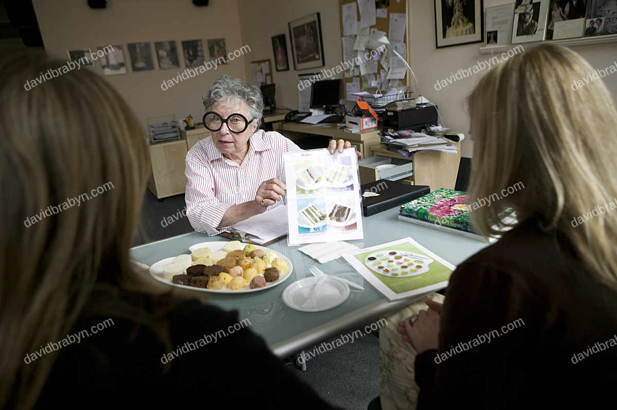 Sylvia Weinstock, queen of wedding cakes