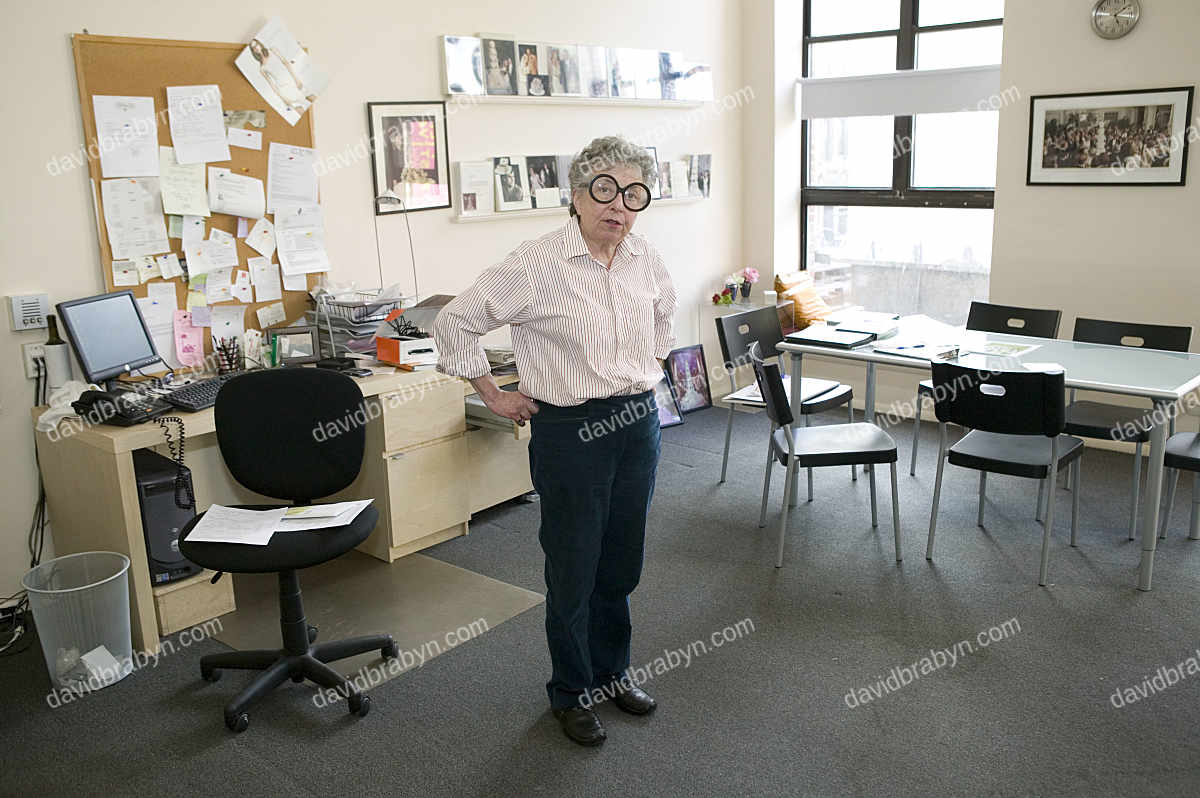 Sylvia Weinstock, queen of wedding cakes