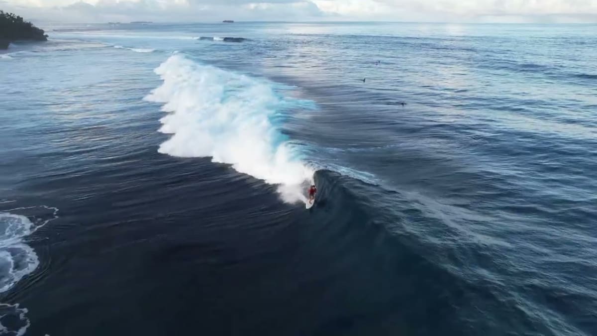 Tuason Point surf spot, Siargao