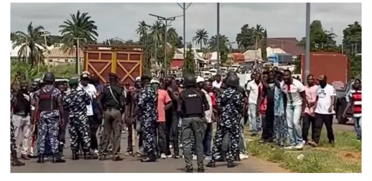 Opposition Kicks, as Thugs Block PETER OBI's Convoy in Benue State