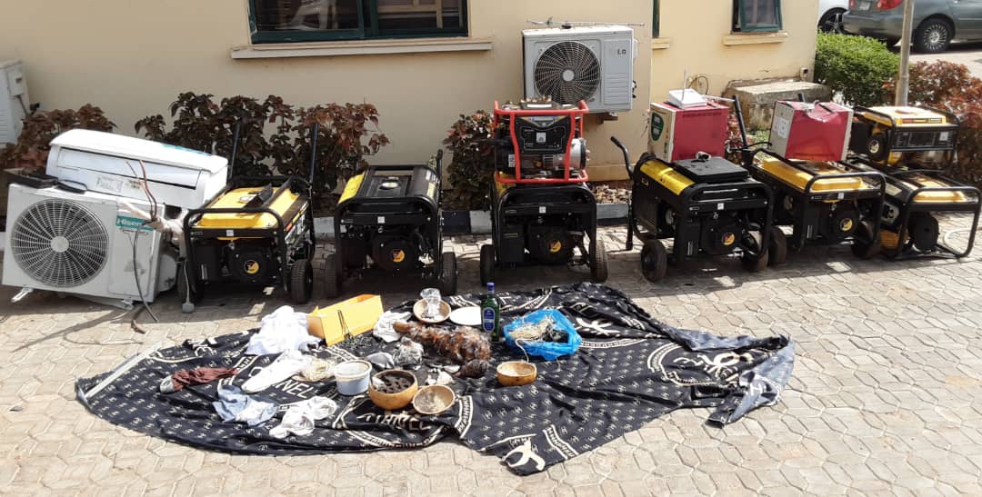 EFCC ARREST 40 SUSPECTED INTERNET FRAUDSTERS IN NIGER STATE