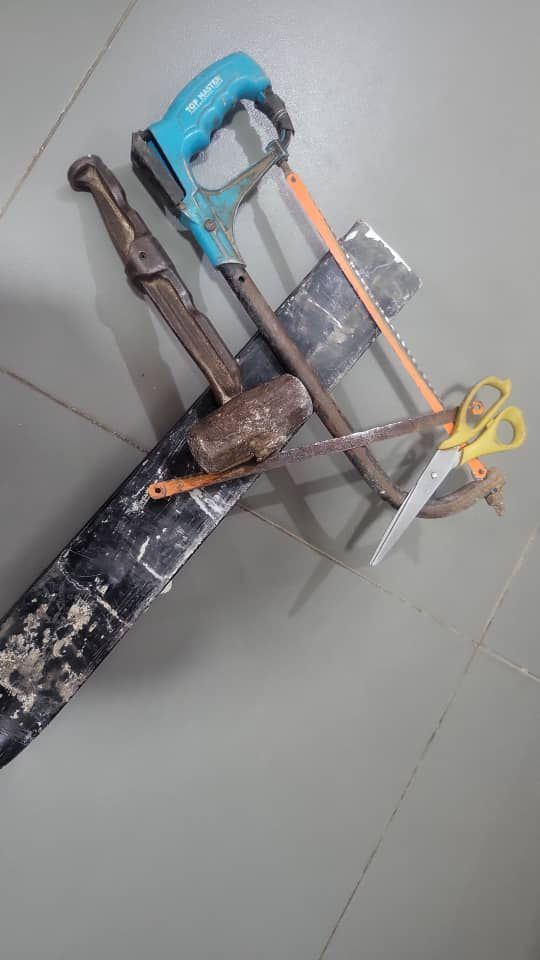 LAGOS POLICE ARREST SUSPECTED VANDALS, RECOVER OPERATIONAL TOOLS