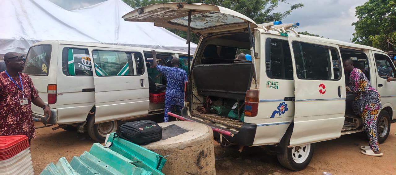 Osun Decide in Pictures: INEC Moves Personnel and Sensitive Materials to RAC Centres
