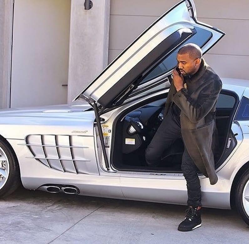 US Rapper Kanye West Ordered to Pay Handyman $140,000