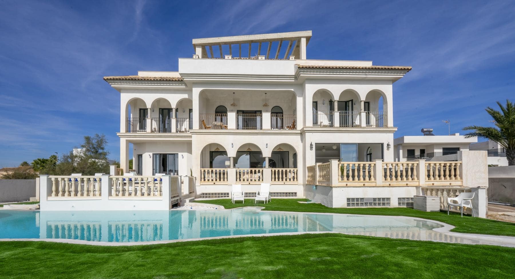 Prestigious 7 bedroom Waterfront Villa With Private Mooring in La Manga del mar menor