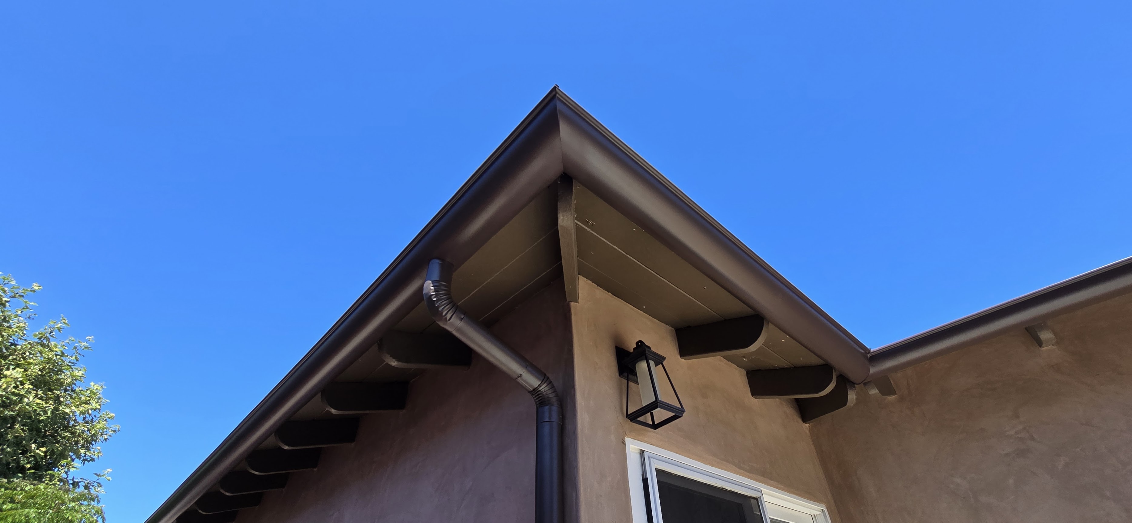 Custom copper and aluminum gutters