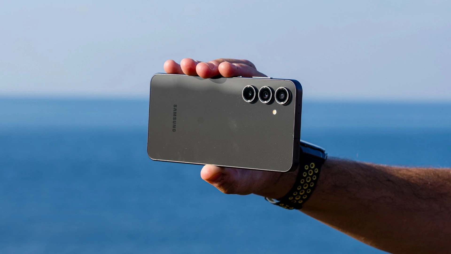 📱 Rumor: Galaxy S25 FE may get Dimensity 9400 instead of Exynos 2400e