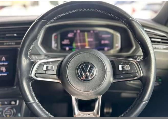 2018 VOLKSWAGEN TIGUAN R-LINE - Image 3
