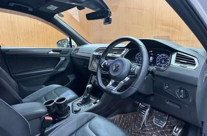 2019 VW Tiguan TDI R-Line: Sunroof💥 - Image 5