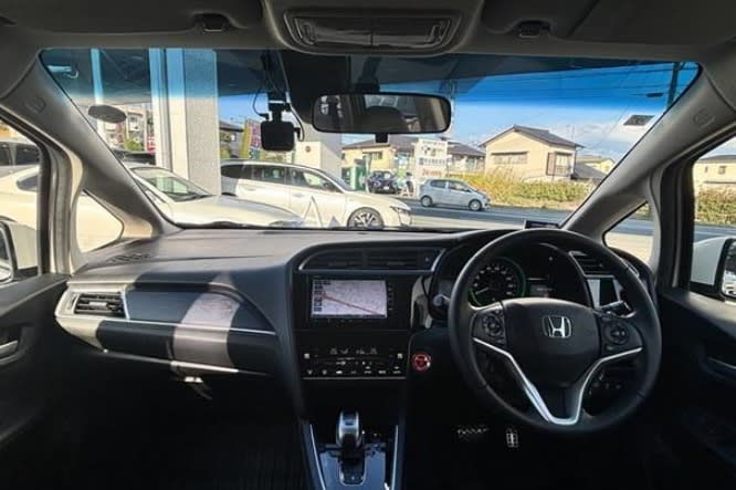 2019 Honda Fit-Shuttle Hybrid - Honda sensing - Image 3