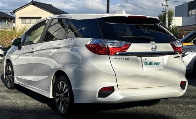 2019 Honda Fit-Shuttle Hybrid - Honda sensing - Image 9