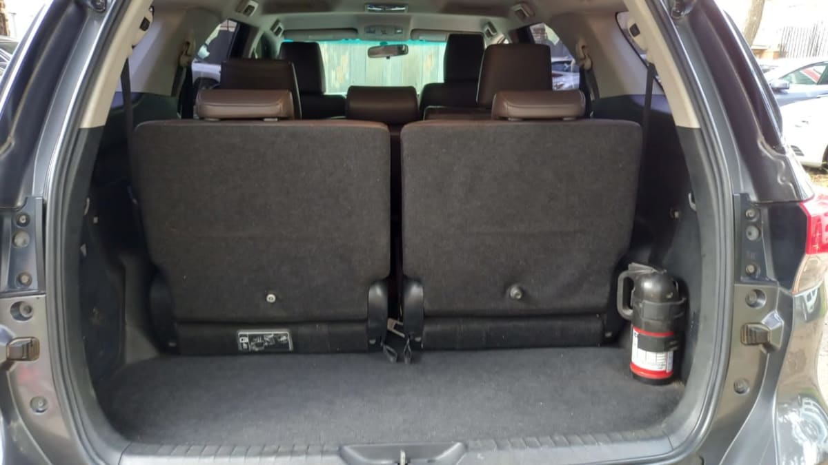 Toyota Fortuner - Image 5