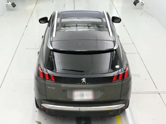 2019 PEUGEOT 3008 - PETROL - Image 6