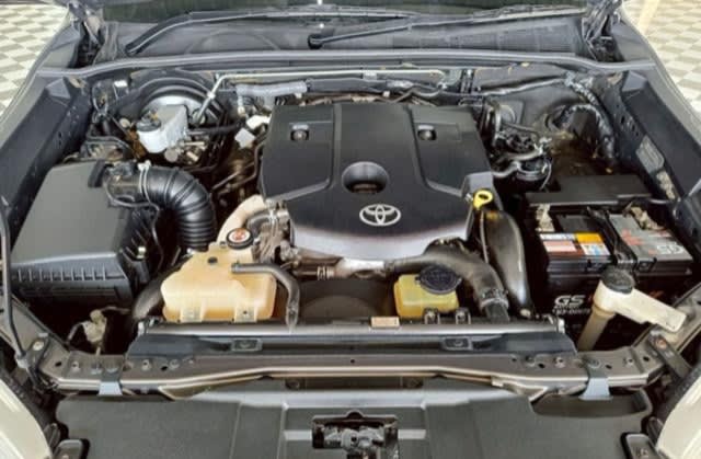 2019 TOYOTA HILUX 4WD SINGLE CAB - Image 9