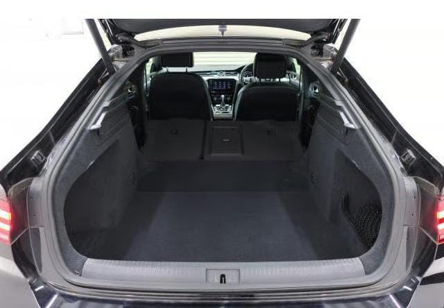 2019 VW ARTEON R-LINE ADVANCE 4-MOTION - Image 5