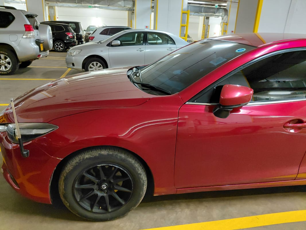 Mazda Axela 2018 - Image 2